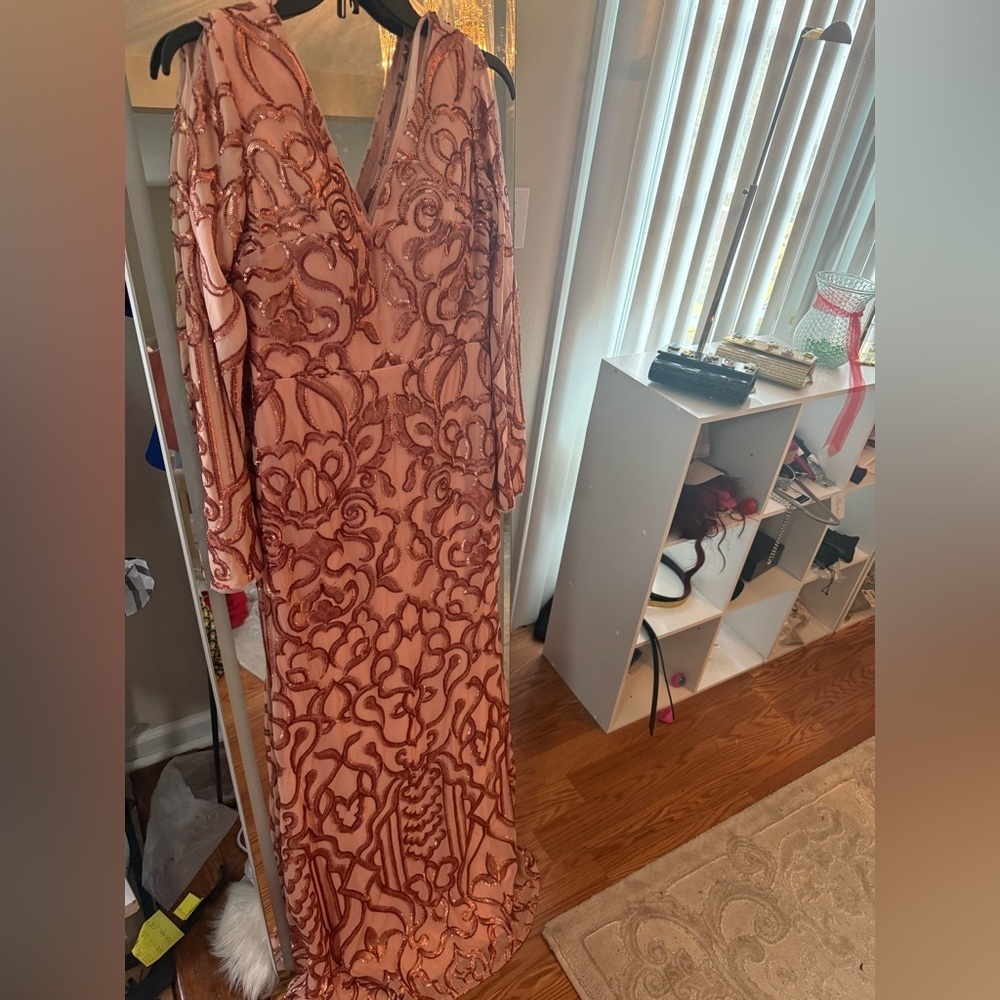 Bariano  Australia Sequin  Evening Dress - Picture 5 of 13